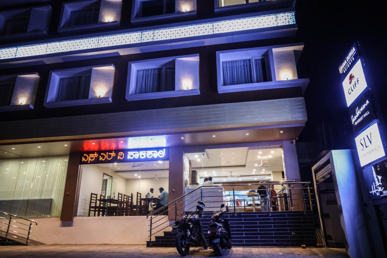 Cliff Embassy Banquet And Suites Simoga Kültér fotó